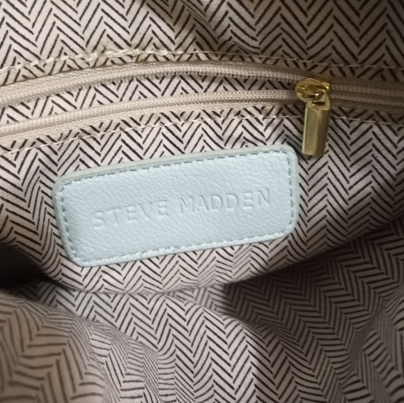 Steve Madden Crossbody Bag - Picture 4 of 16